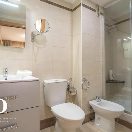 World Magic El Cano Apartment *